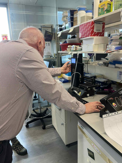 Glasgow University Cancer research facility
